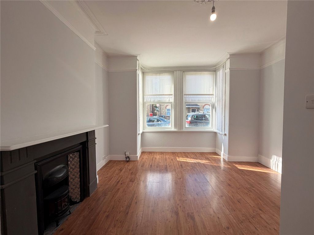 Property photo 2 of 7 Picture No. 06