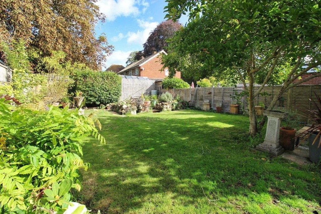 Property photo 2 of 25 Garden