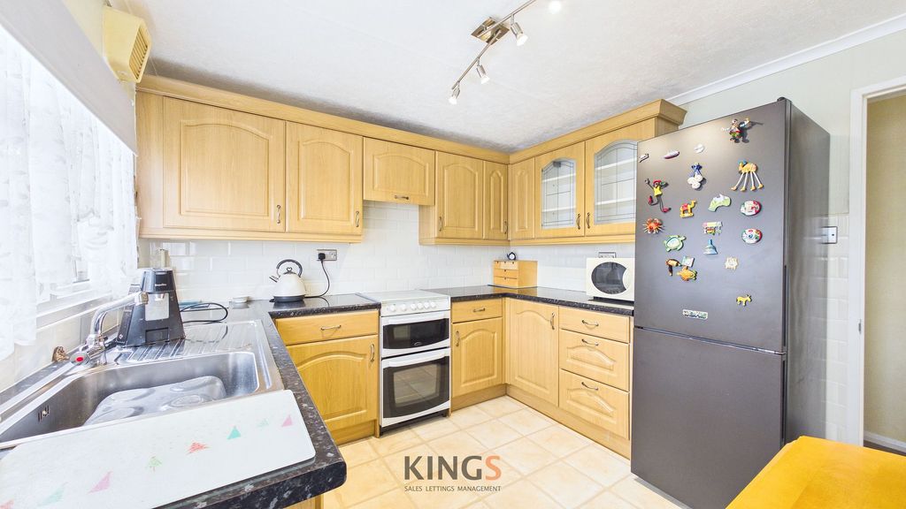 Property photo 2 of 13 Kitchen