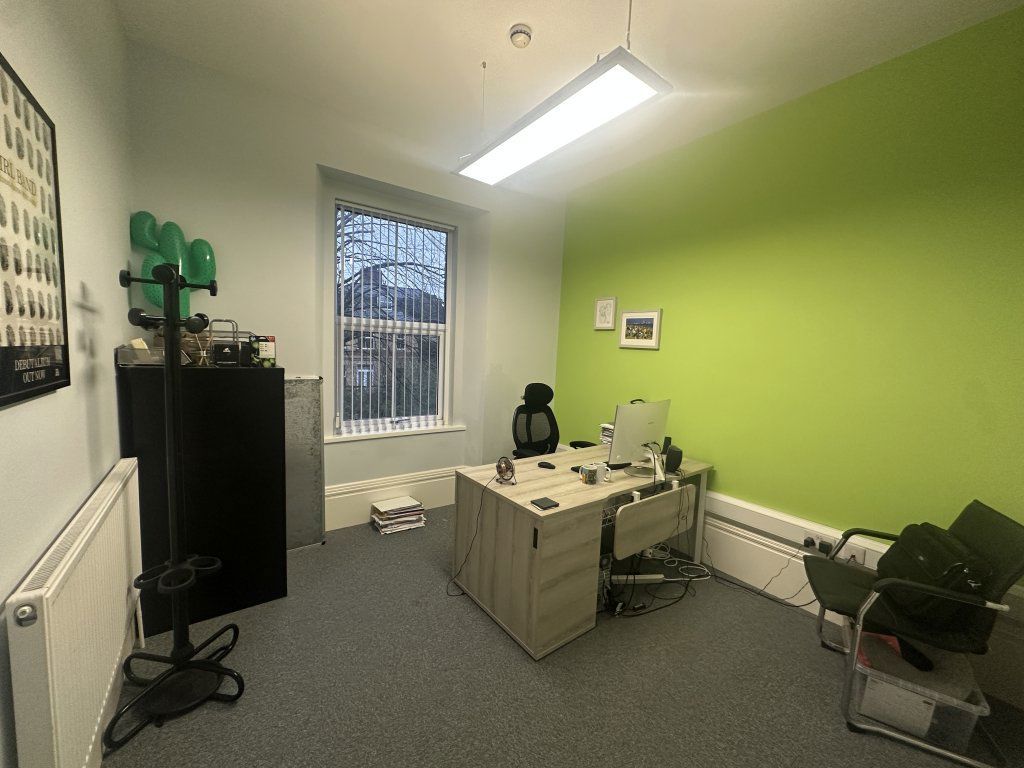 Property photo 2 of 30