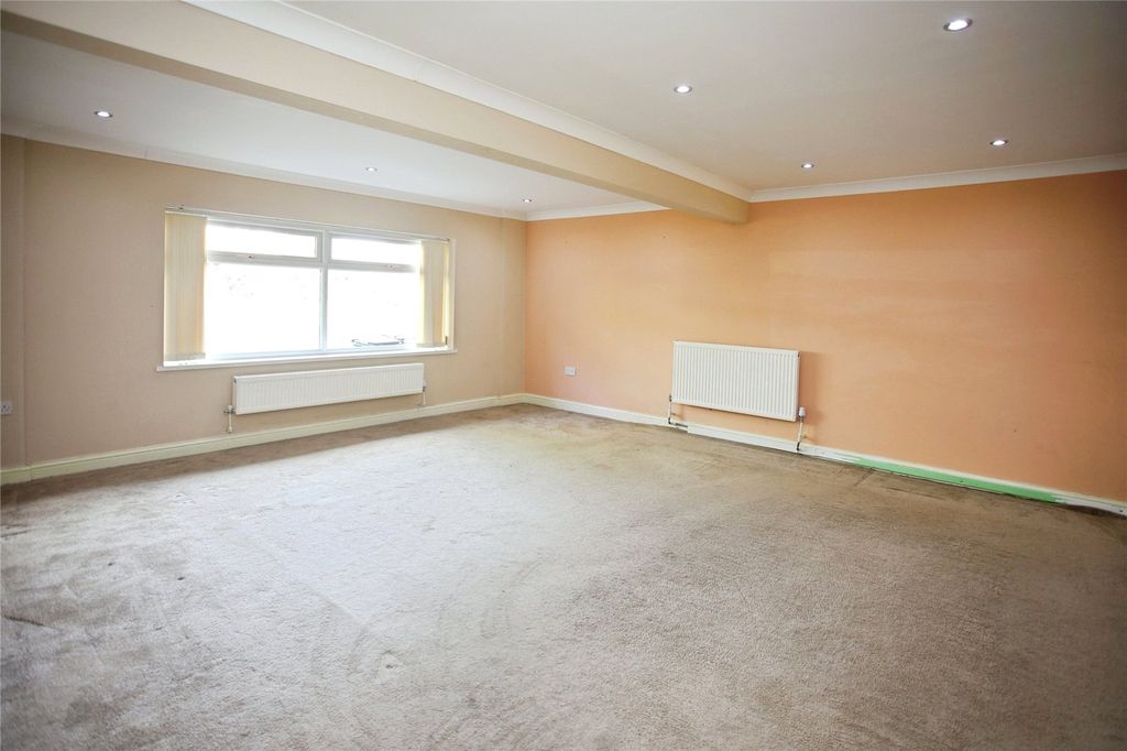 Property photo 3 of 20 Picture No. 05