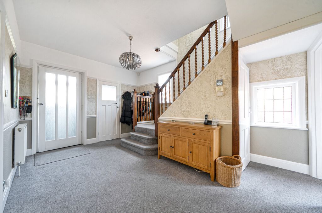 Property photo 3 of 19 1483236-36-6A3d4c...