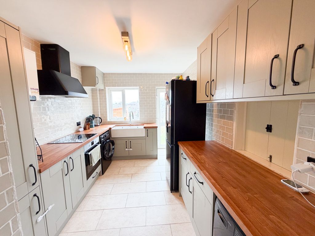 Property photo 2 of 19 Img_7815
