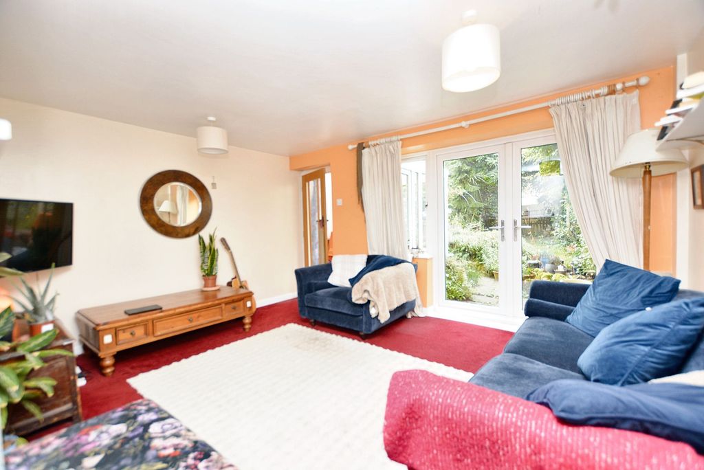 Property photo 3 of 16