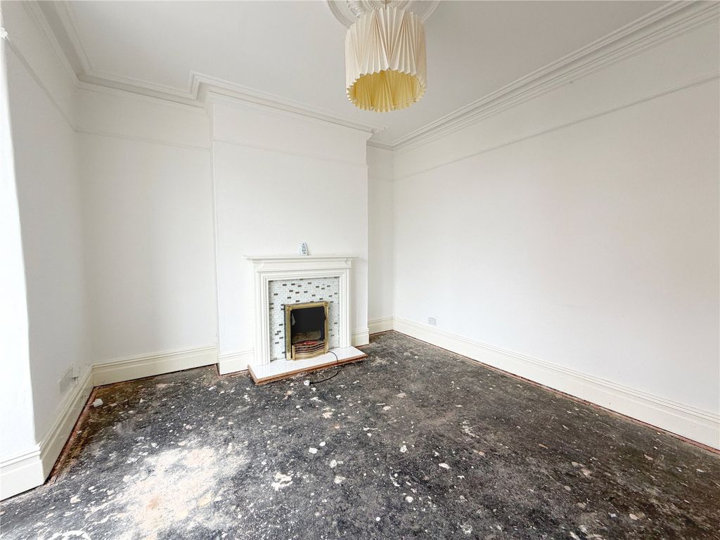 Property photo 3 of 12 Picture No. 04