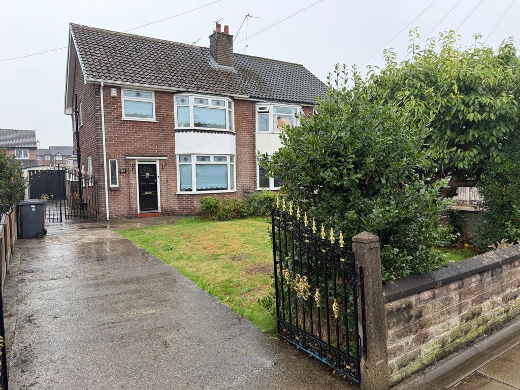 Property photo 1 of 12