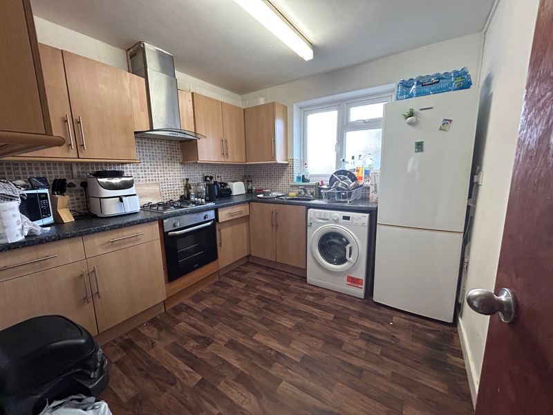 Property photo 2 of 8 Photo 16