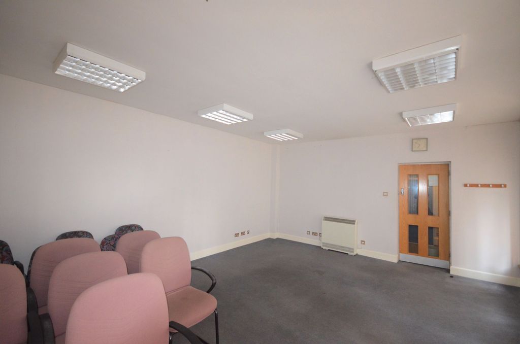 Property photo 3 of 30