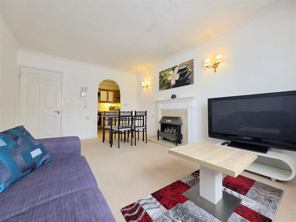 Property photo 1 of 15
