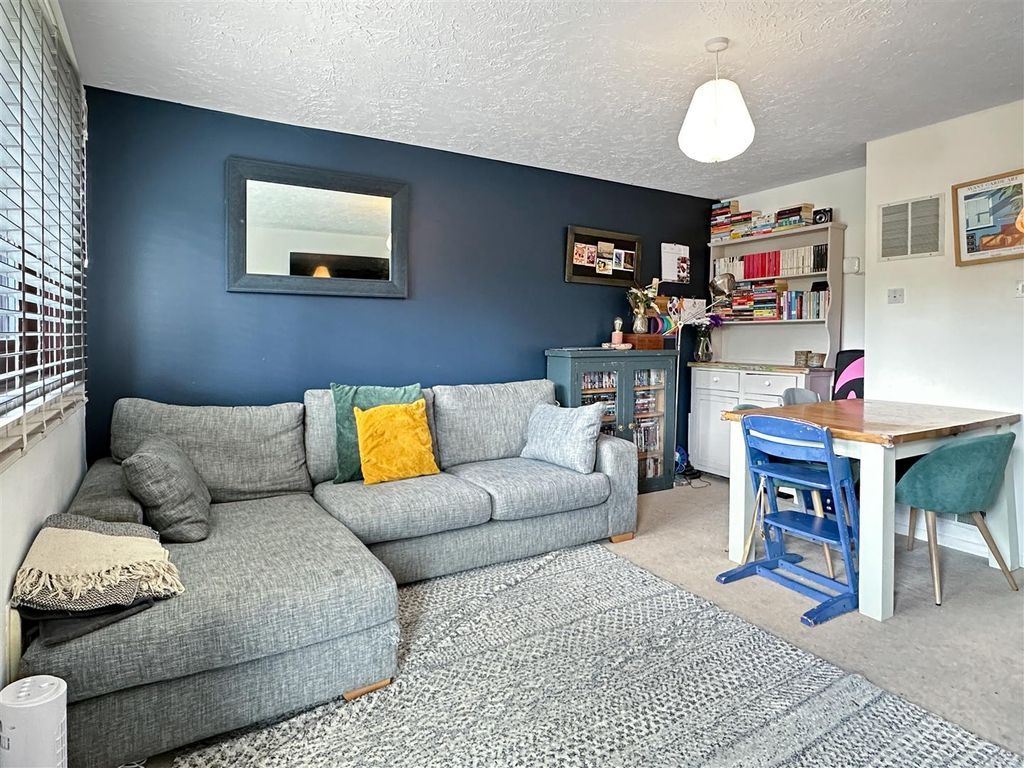 Property photo 3 of 12 7B168c3741B287F83234B21d6A319743914986F5.Jpg
