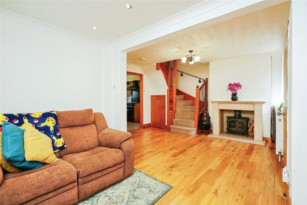 Property photo 3 of 28 Picture No. 13