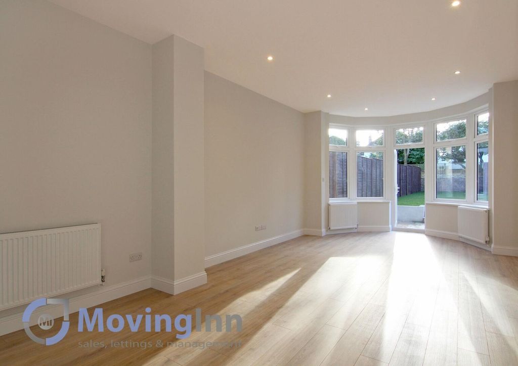 Property photo 2 of 10 Living Room