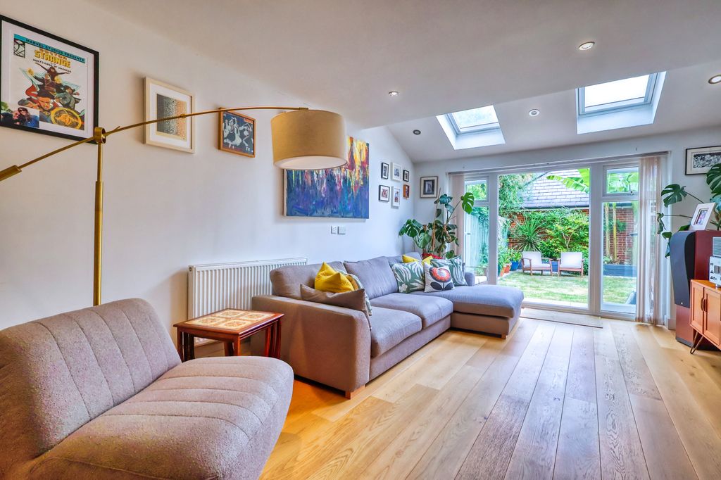 Property photo 2 of 12 Picture No. 04
