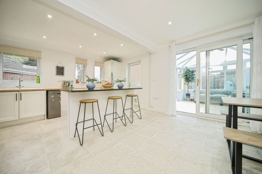 Property photo 2 of 20 9T5A3570