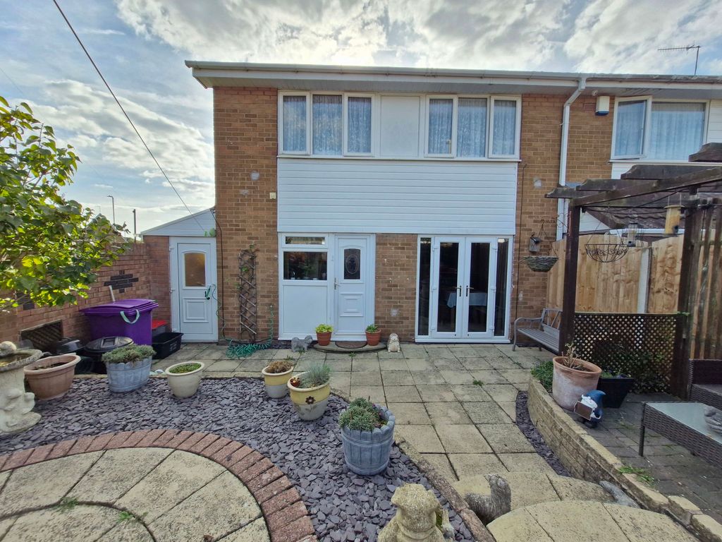 Property photo 1 of 20