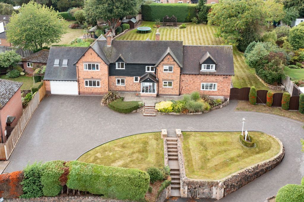 Property photo 1 of 24