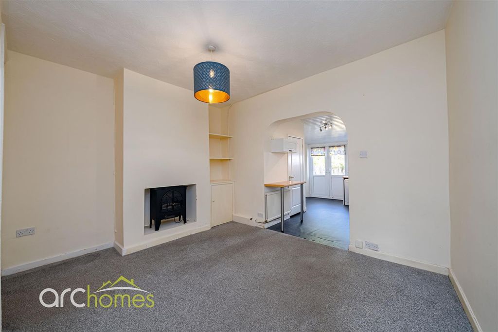 Property photo 2 of 17 Wigan-8.Jpg
