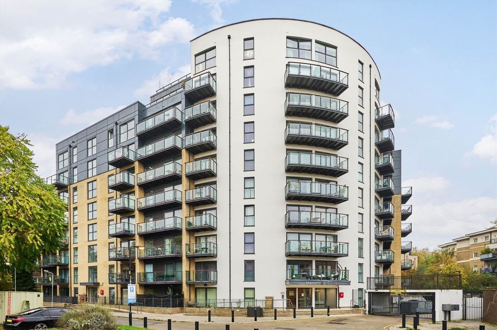 Property photo 3 of 8