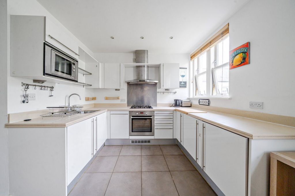 Property photo 2 of 10 Picture No. 06