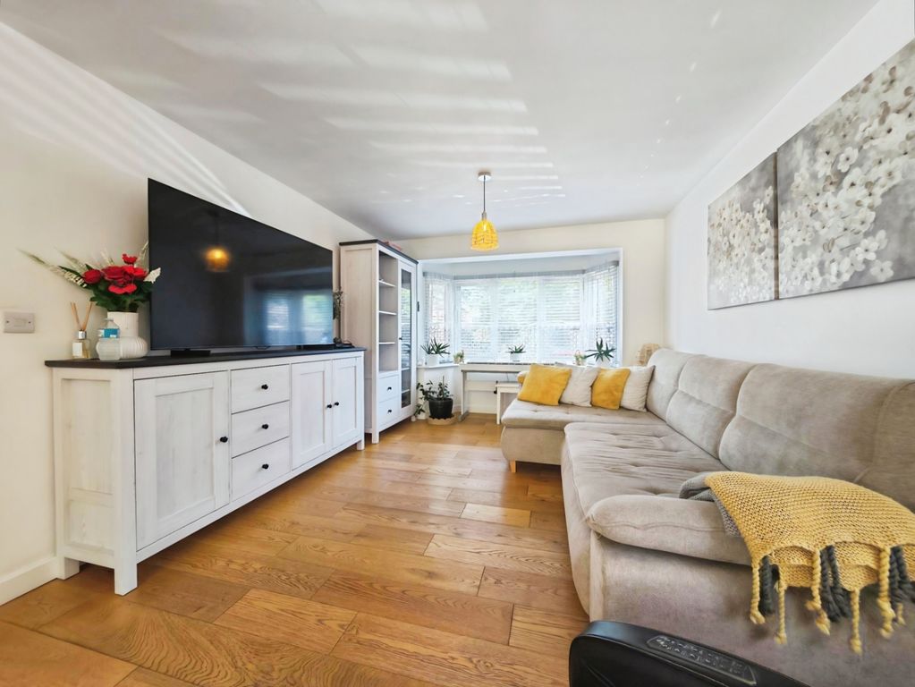 Property photo 3 of 30 Pbox-Img.Jpg