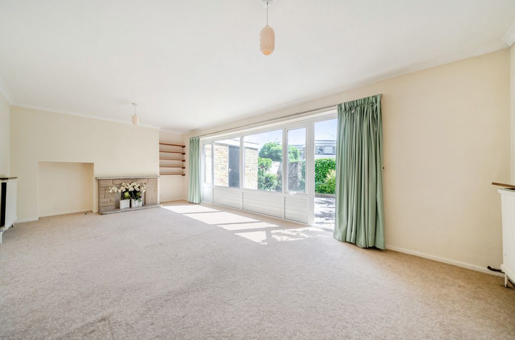 Property photo 2 of 22 1476793-12-6A2817...