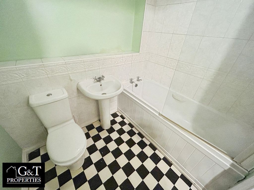 Property photo 3 of 13