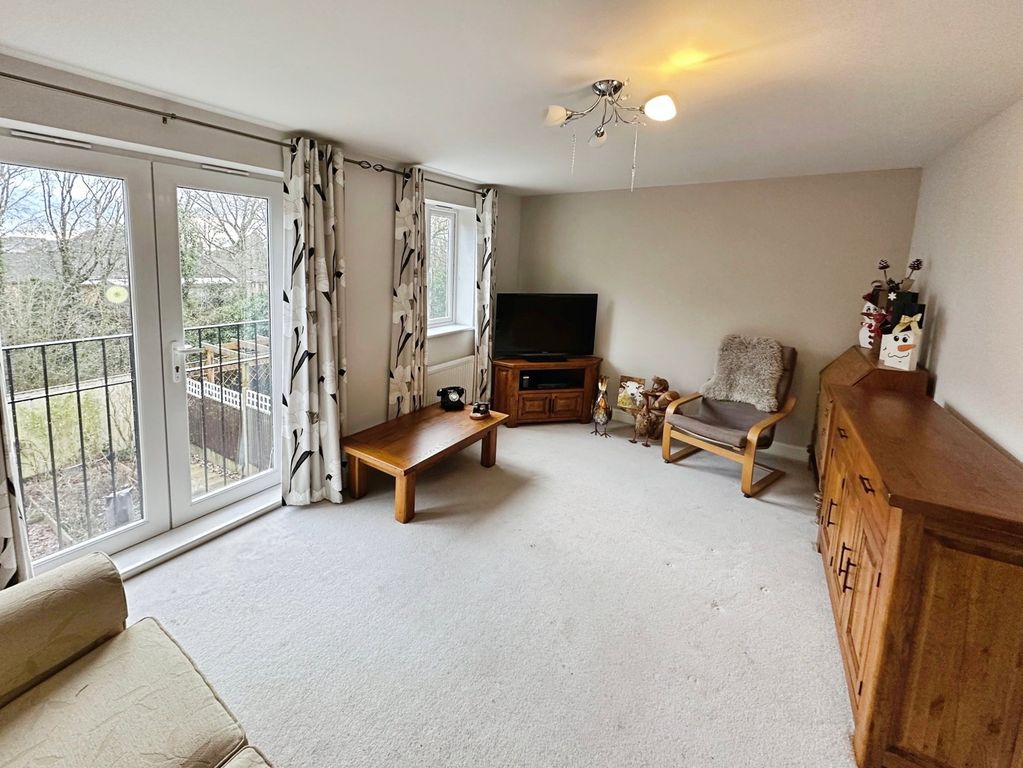 Property photo 2 of 9