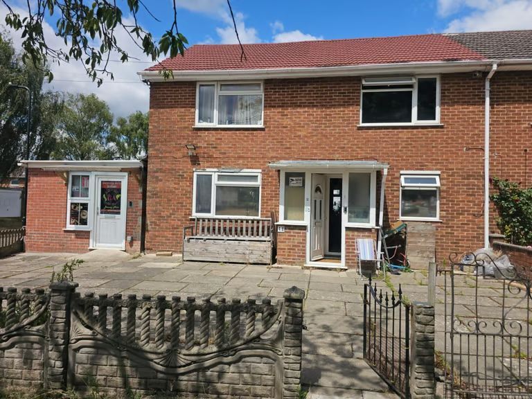 Property photo 1 of 4