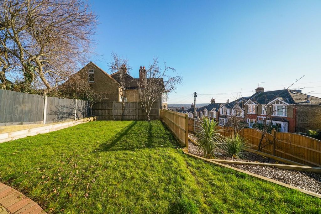 Property photo 2 of 22 2 - Hmbcvjqqcltglshj6L3U.Jpg
