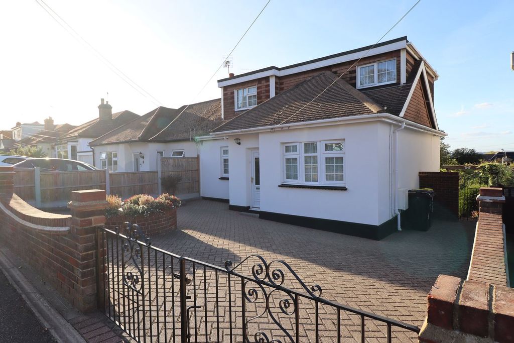Property photo 2 of 22