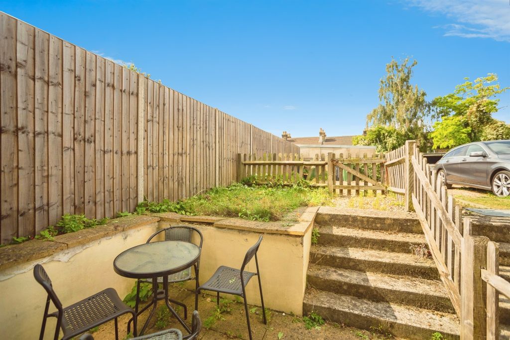 Property photo 2 of 11