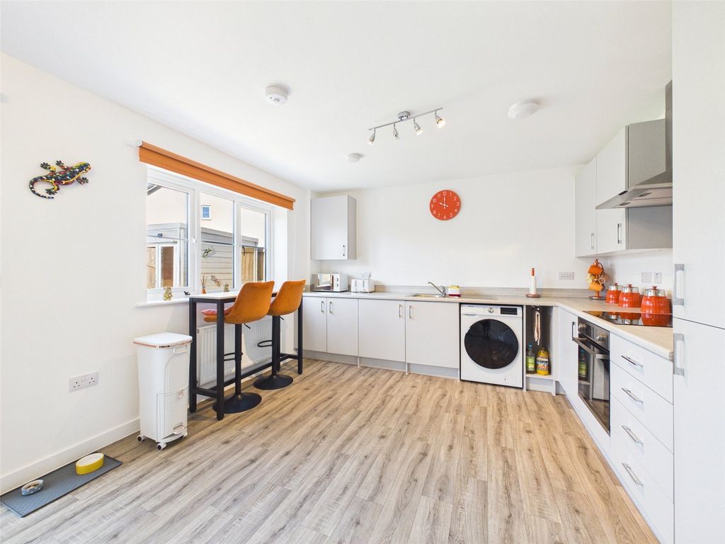 Property photo 3 of 17 Picture No. 05