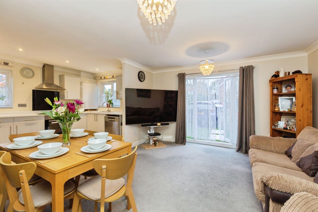 Property photo 3 of 17