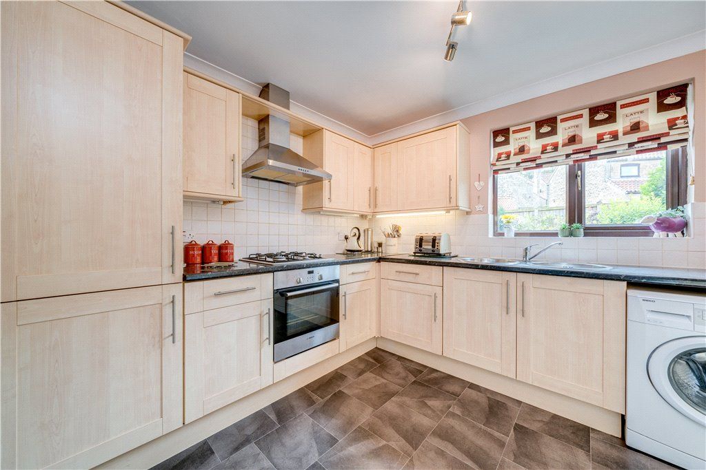 Property photo 2 of 13 Kitchen