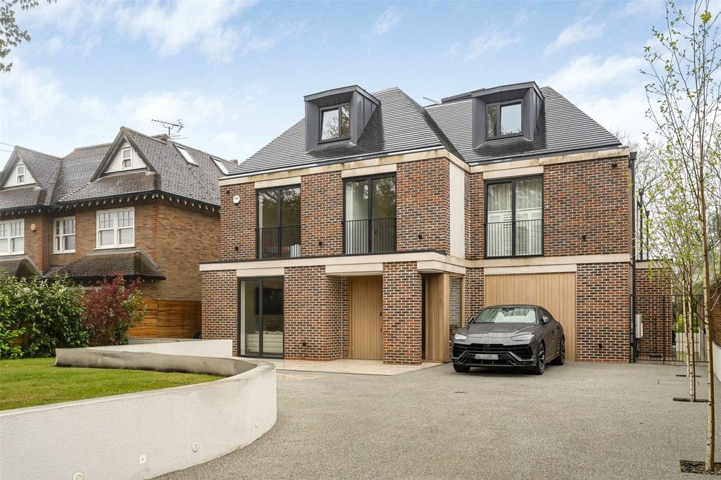Property photo 1 of 29 Picture No. 85