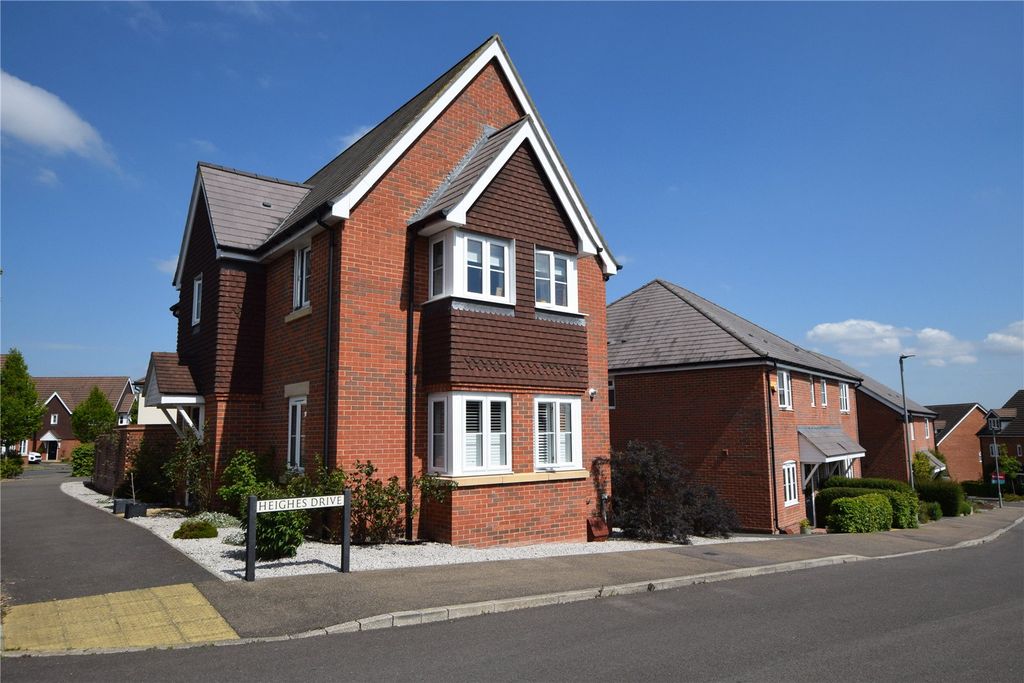 Property photo 3 of 19 Picture No. 02