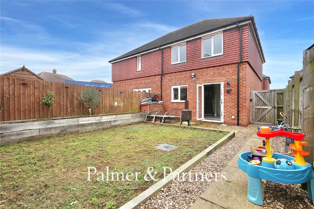 Property photo 2 of 19 Picture No. 03