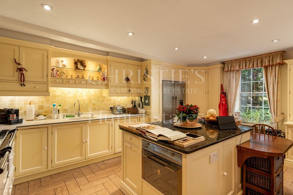 Property photo 3 of 31 Not Specified