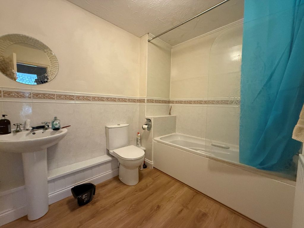 Property photo 3 of 7 Picture No. 05