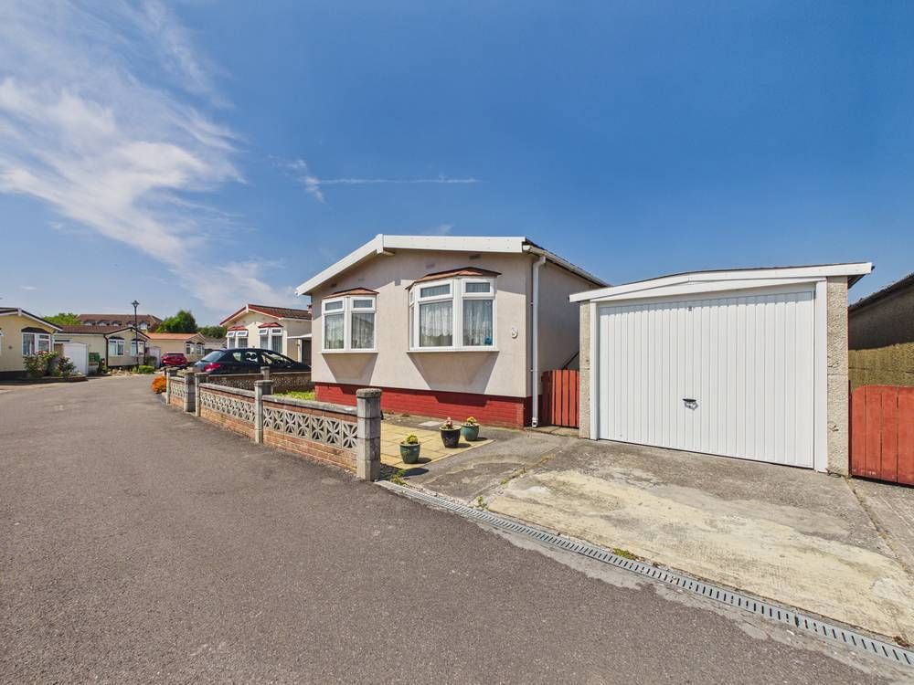 Property photo 1 of 18 Giraffe360-Still004