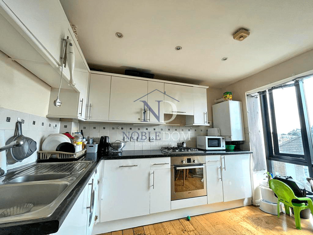 Property photo 1 of 8 1 Bedroom Flat In Hounslow