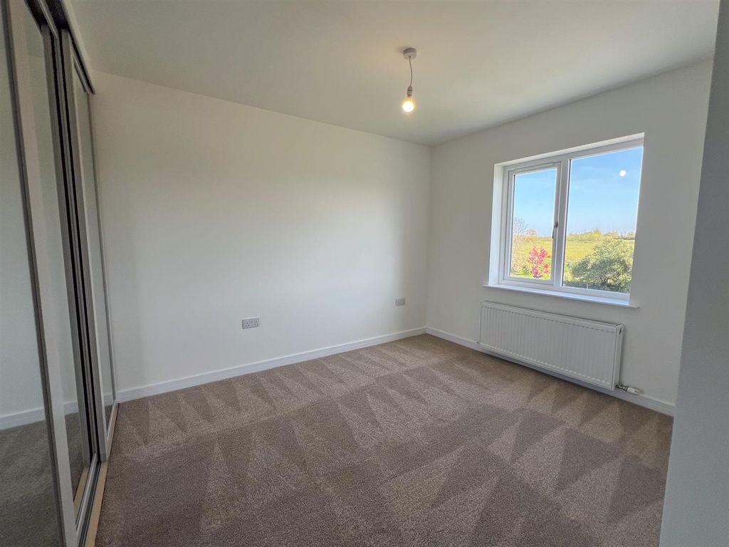 Additional image 10 of 3 bed semi-detached house to rentHouse 22, Oatlands Road, Andreas IM1