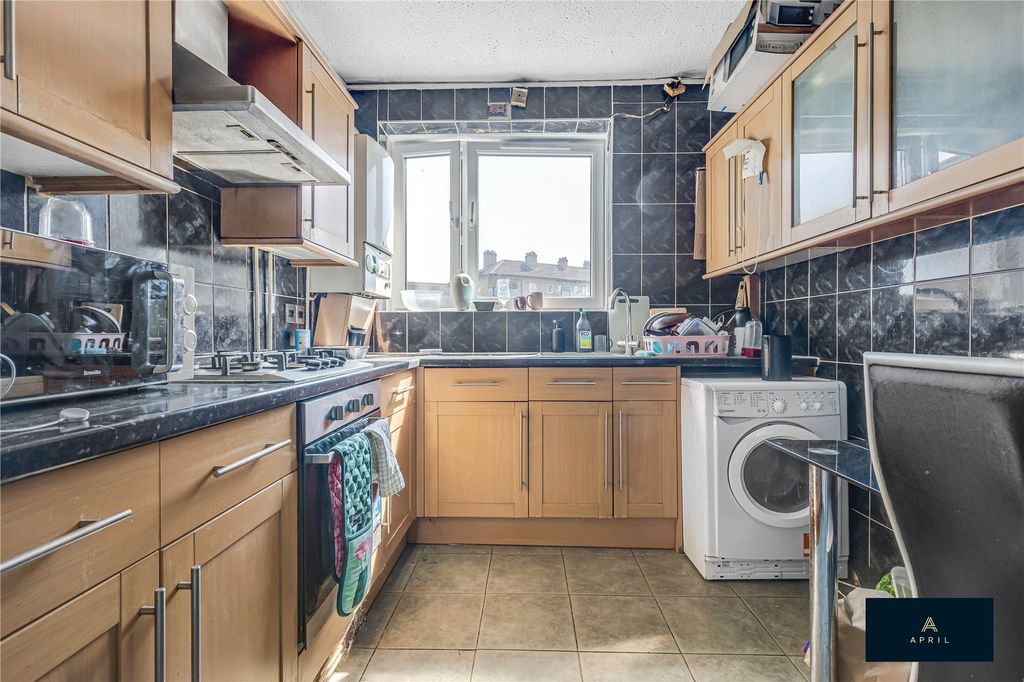 Property photo 3 of 15 Picture No. 21