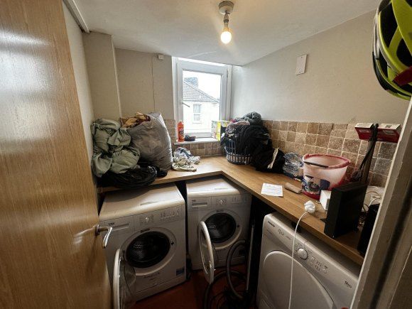 Property photo 2 of 7 9325303.Jpg