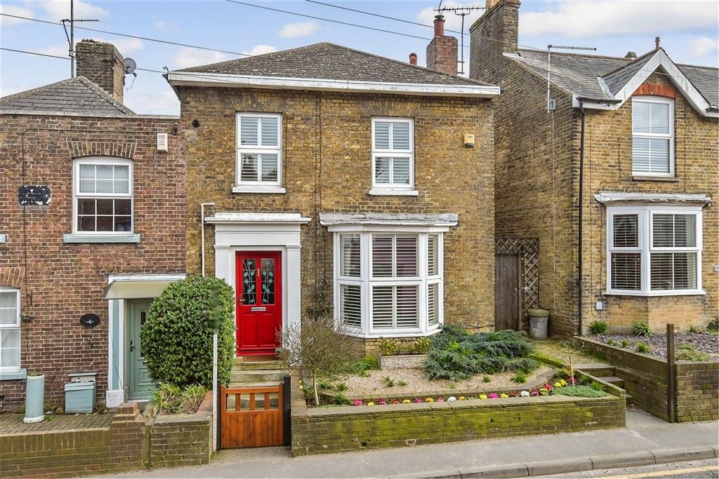 Property photo 1 of 16 External (Web) 1