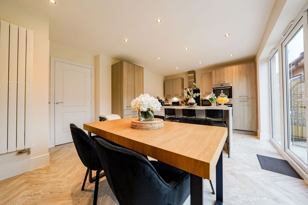 Property photo 3 of 20 Dsc05318