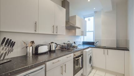 Property photo 2 of 5 Flat 42, Mayfair 2.Jpg