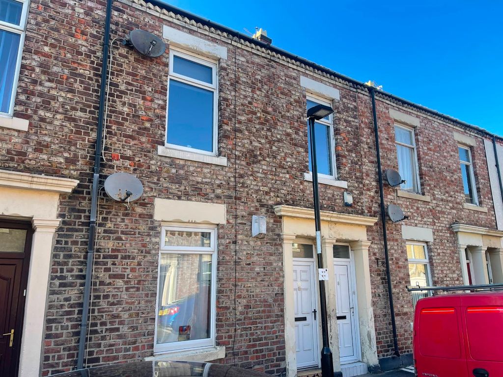 Property photo 1 of 11