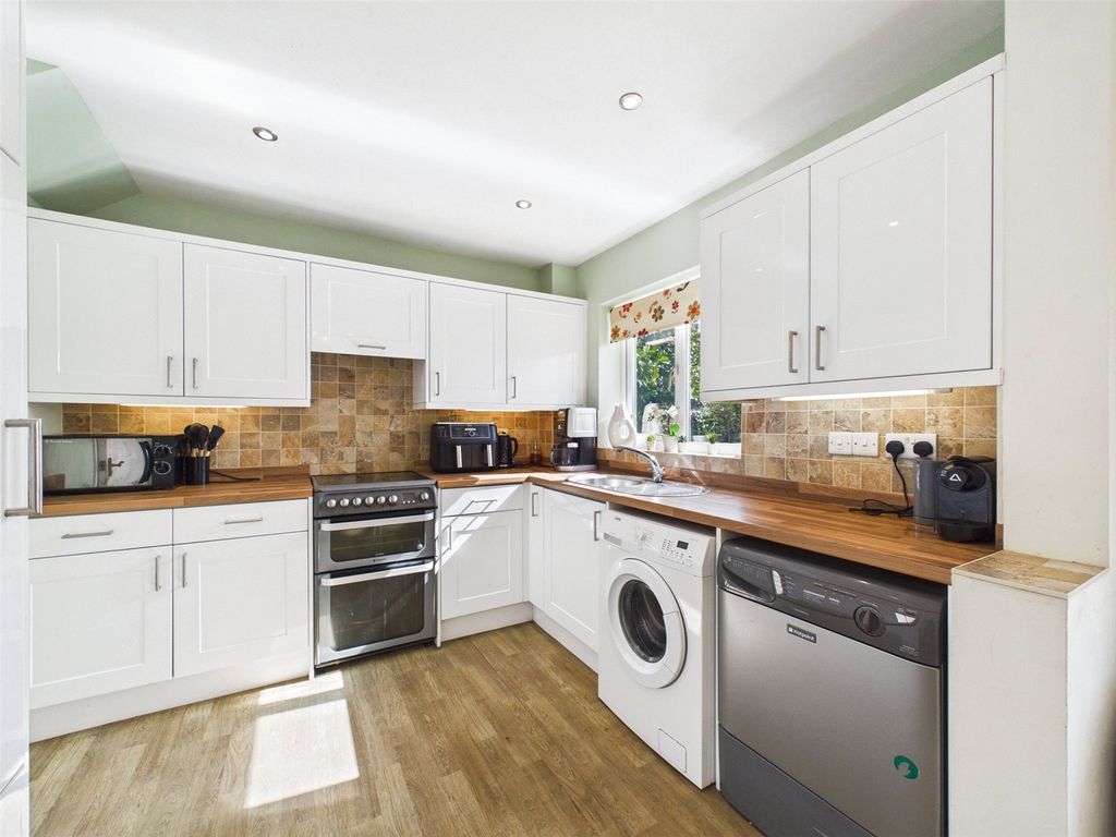 Property photo 3 of 18 Picture No. 14