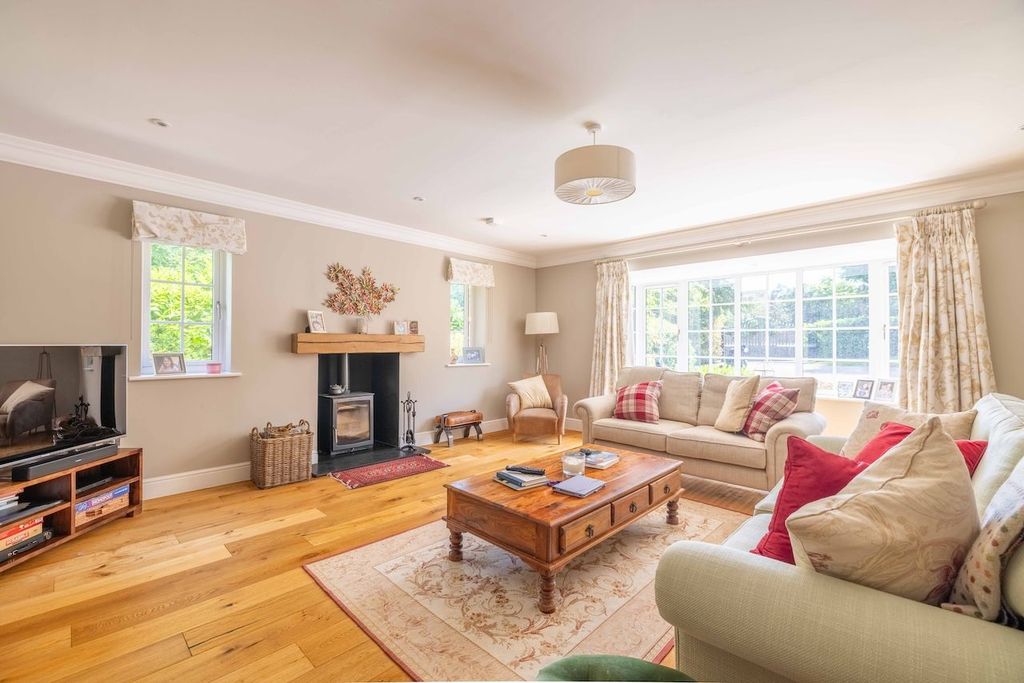 Property photo 2 of 48